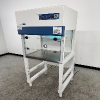 Esco 2' PCR Cabinet image 1